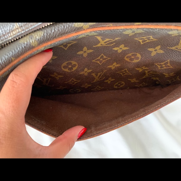 Louis Vuitton Monogram Compiegne 28 - Picture 4 of 12